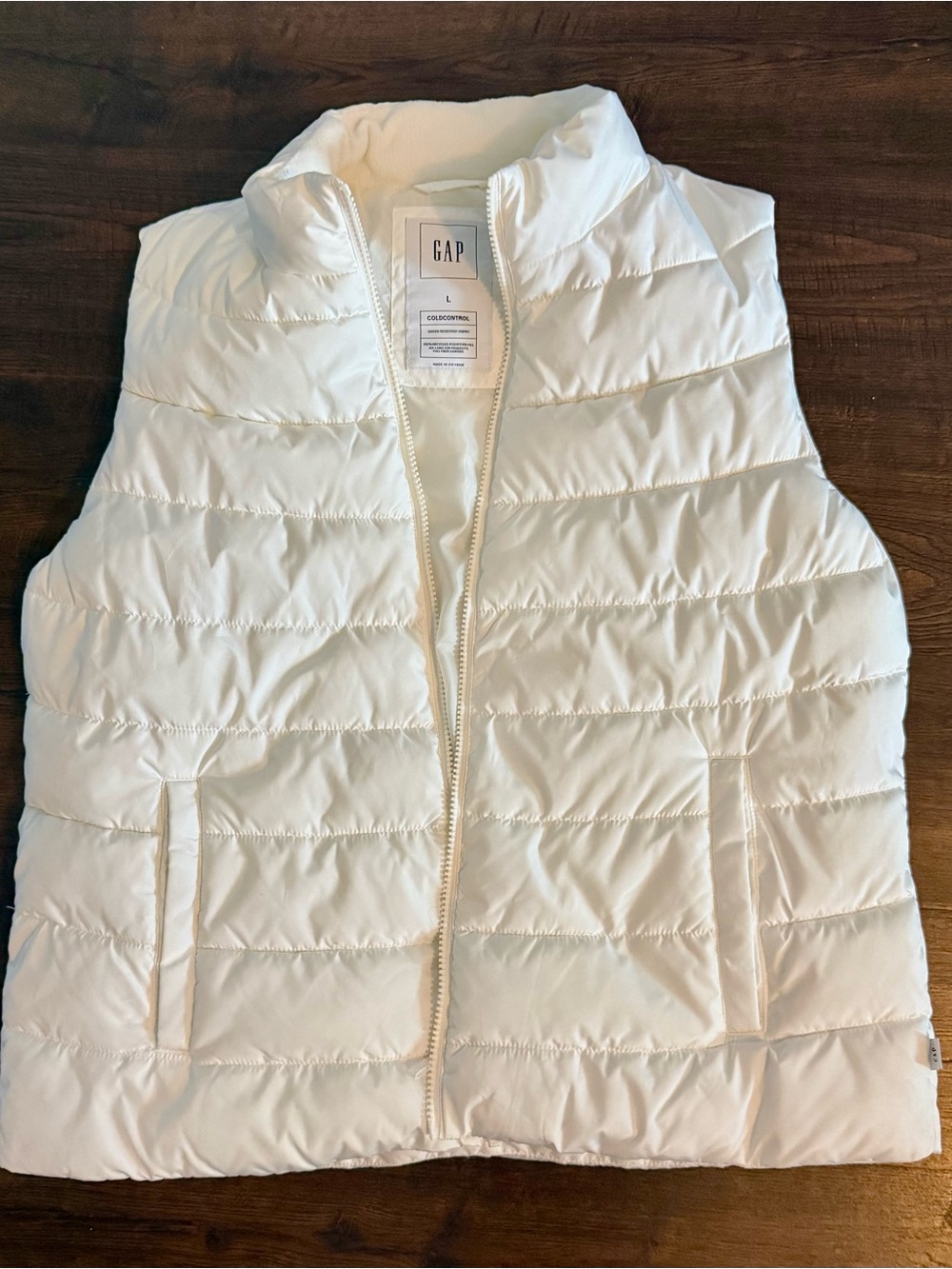 GAP Ivory Quilted Puffer Vest